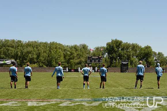 2012 USAU D-I College Championships Sunday Action