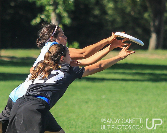 Sunday Action - 2016 USAU Northeast Regionals