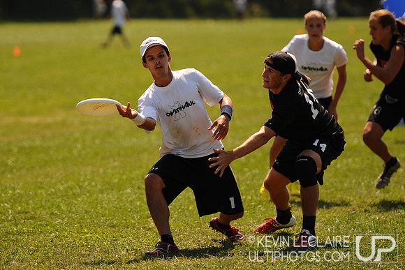 Saturday Elite Mixed division action -- Chesapeake Open 2010