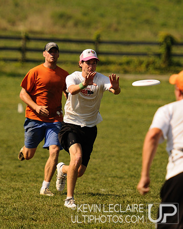 Sunday Elite Mixed Playoffs action -- Chesapeake Open 2010