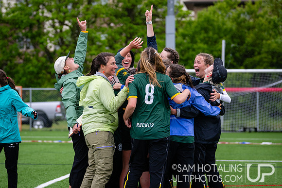 Quarterfinals at USAU DI College Championships