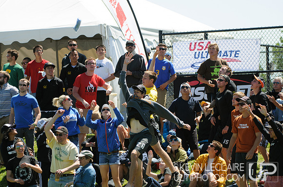 2012 USAU D-I College Championships Sunday Action