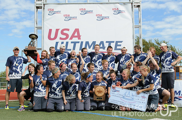 Drag'n Thrust vs. Polar Bears -- 2013 Mixed National Championshi