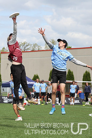 Day 3 of USA Ultimate 2022 D-III College Championships