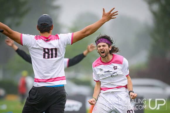 Saturday highlights from USAU D-III College Championships