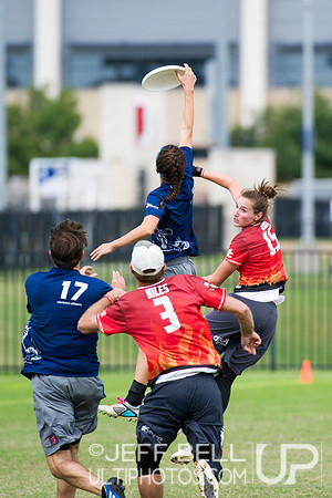 USAU_Nationals_2013_Friday_20131018_133448_JBP4880