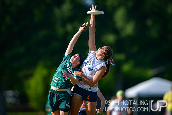 Pre-quarterfinals at USAU D-I College Championships