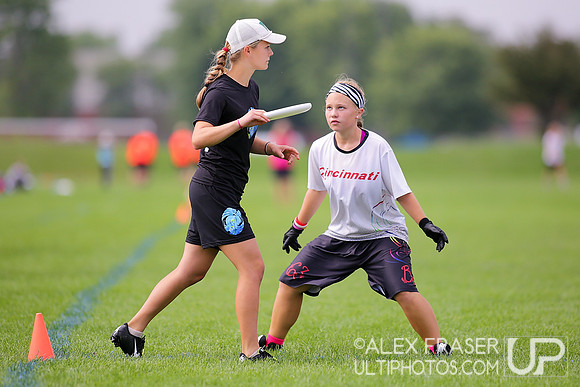Sunday U19 Girls Semifinal - 2015 USAU Youth Club Championships