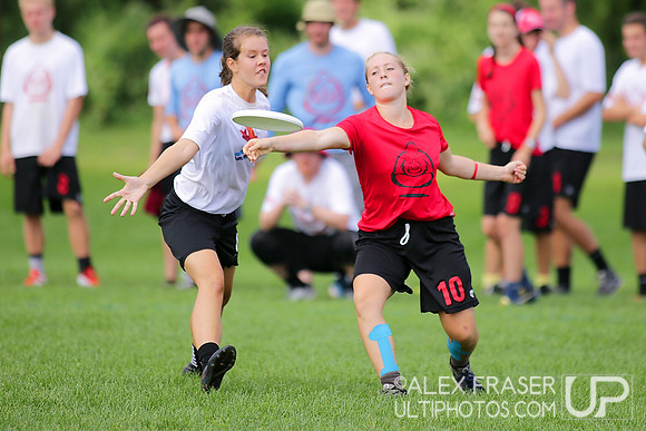 Sunday U19 Girls Semifinal - 2015 USAU Youth Club Championships