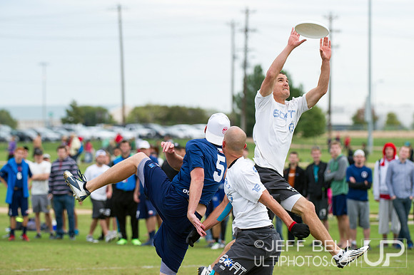 USAU_Nationals_2013_Friday_20131018_105256_JBP3970