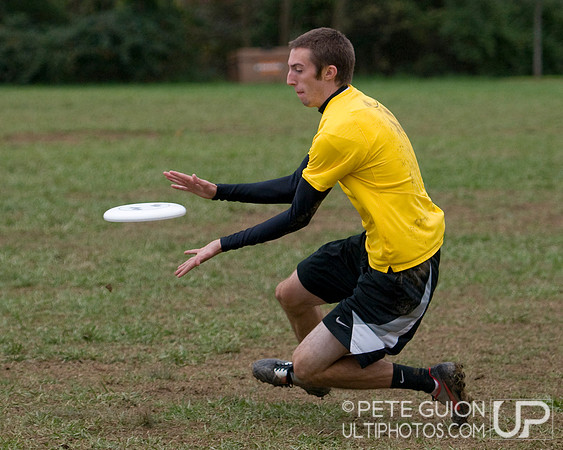 Round 4 Pool Play action from Patriot Games 2011.