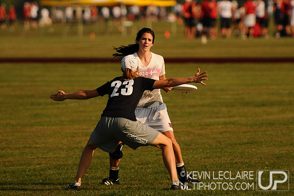 Saturday Women's division action -- Chesapeake Open 2010