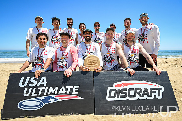Ducks 2nd Place Team Photo - 2026 USA Ultimate Beach Championshi