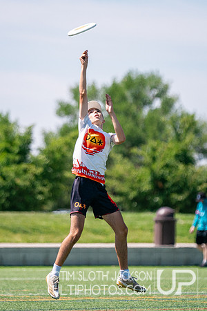Pool play at 2024 USAU Youth Club Championship