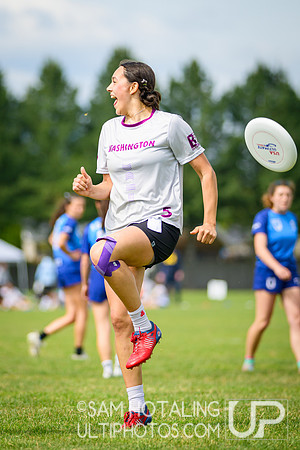 Pool play at USAU D-I College Championships