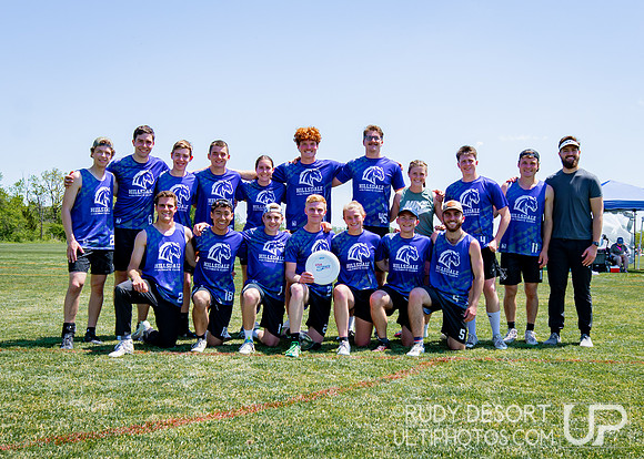 Chargers Hillsdale Team Photo