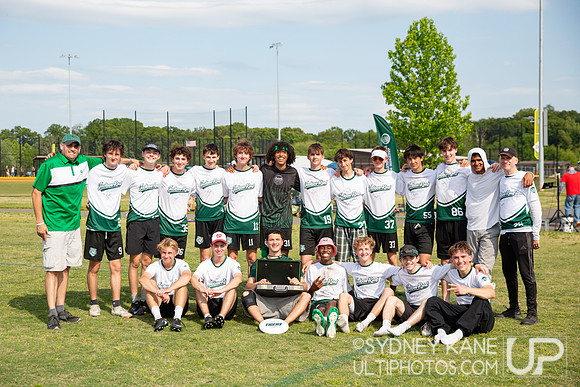 Jackson-Reed Tigers V Team Photo