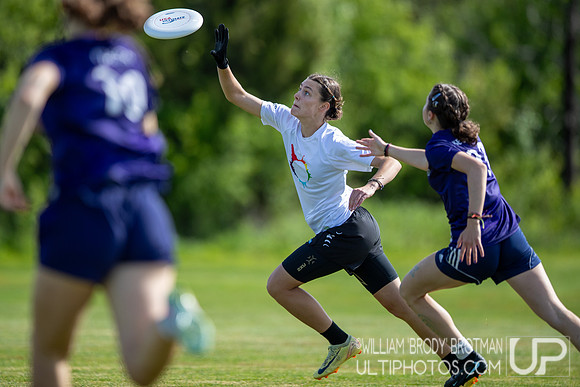 Day 1 at the  2026 USAU D-III College Championships