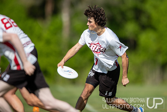 Day 1 at the  2026 USAU D-III College Championships