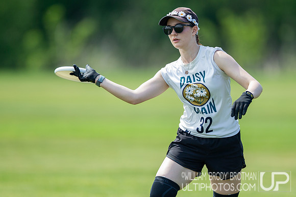 Day 1 at the 2026 USAU D-III College Championships