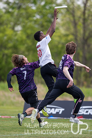 Day 2 at the 2026 USAU D-III College Championships