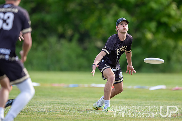 Day 2 at the 2026 USAU D-III College Championships