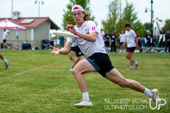 Day 2 at the 2026 USAU D-III College Championships