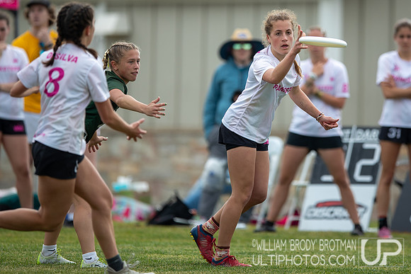 Day 2 at the 2026 USAU D-III College Championships