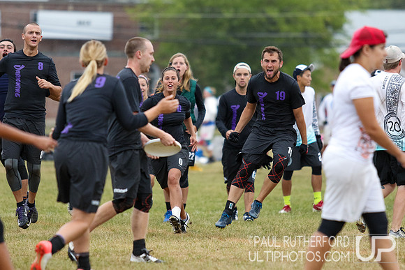 Sunday Action at Northeast Regionals