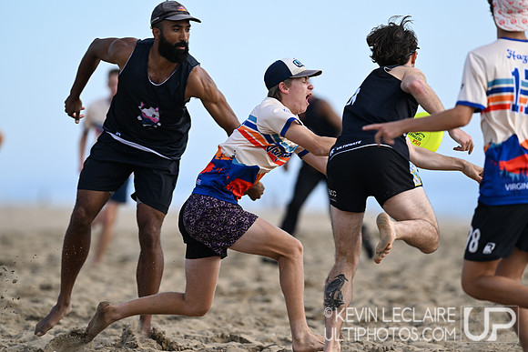 Virginia Vanguard vs Beach Bulls - Mixed Qtrs - 2026 USA Ultimat