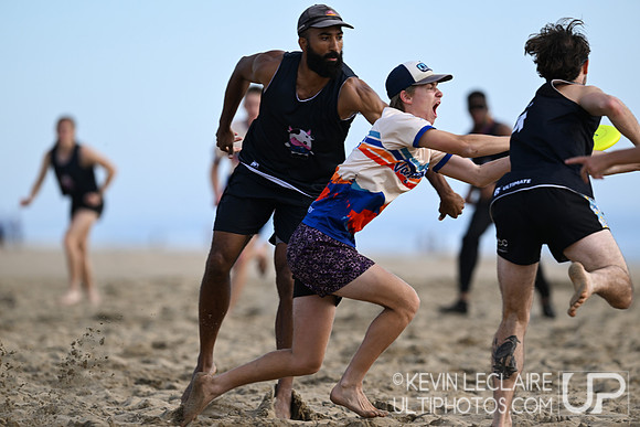 Virginia Vanguard vs Beach Bulls - Mixed Qtrs - 2026 USA Ultimat