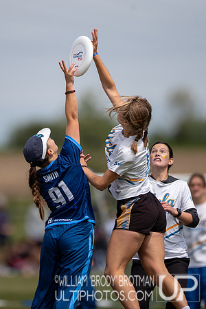 Day 1 at the 2026 USAU D-I College Championships