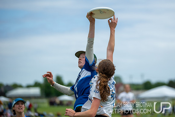 Day 1 at the 2026 USAU D-I College Championships