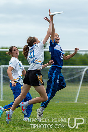 Day 1 at the 2026 USAU D-I College Championships