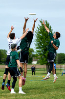Day 1 at the 2026 USAU D-I College Championships