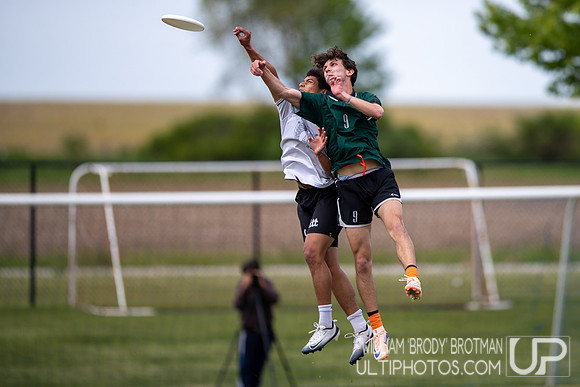 Day 1 at the 2026 USAU D-I College Championships