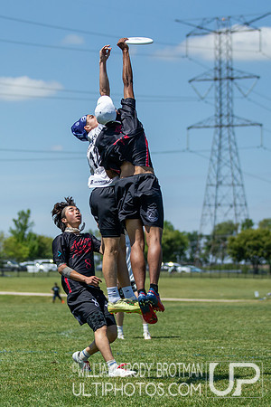 Day 2 at the 2026 USAU D-I College Championships