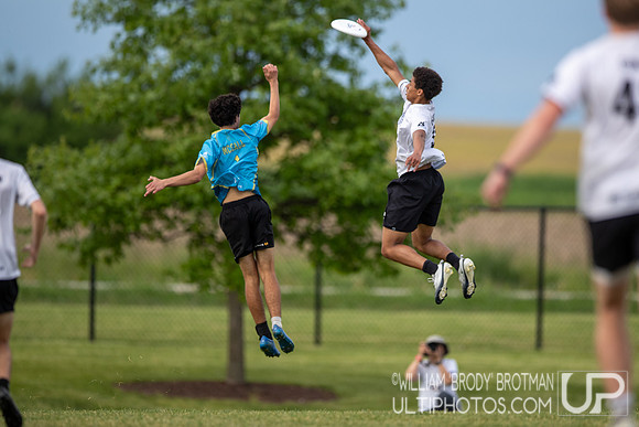 Day 2 at the 2026 USAU D-I College Championships