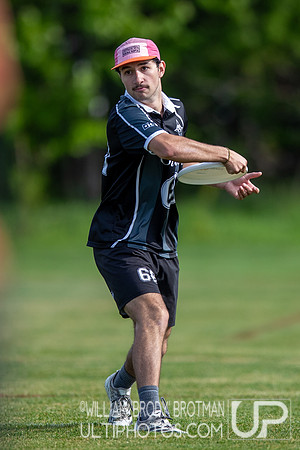 Day 1 at the 2026 USAU D-III College Championships