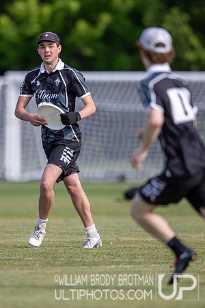 Day 1 at the 2026 USAU D-III College Championships