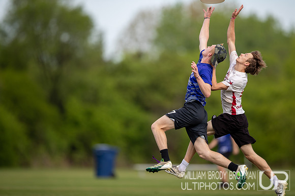 Day 1 at the 2026 USAU D-III College Championships