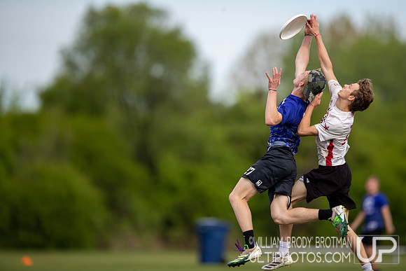Day 1 at the 2026USAU D-III College Championships