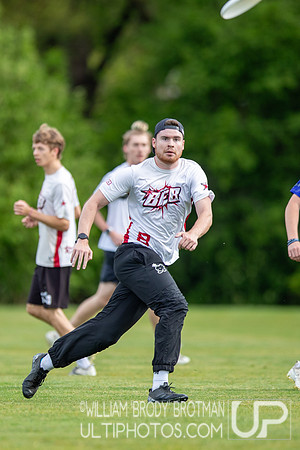 Day 1 at the 2026 USAU D-III College Championships