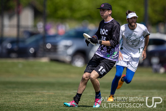 Day 1 at the 2026 USAU D-III College Championships