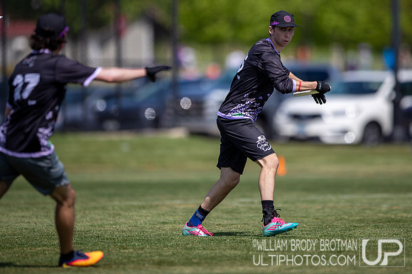 Day 1 at the 2026 USAU D-III College Championships