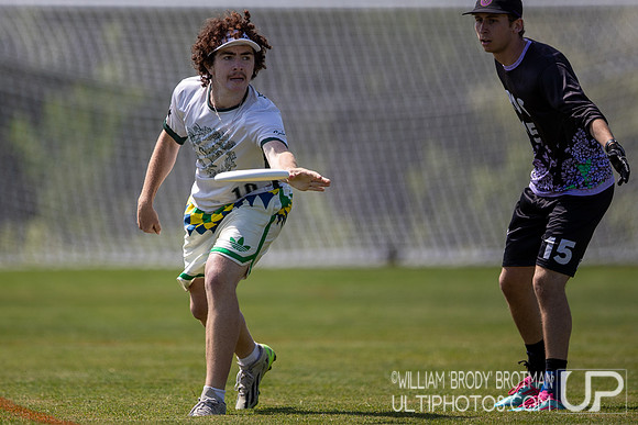 Day 1 at the 2026 USAU D-III College Championships