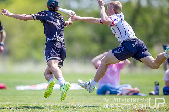 Day 2 at the 2026 USAU D-III College Championships