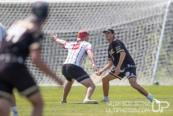 Day 2 at the 2026 USAU D-III College Championships