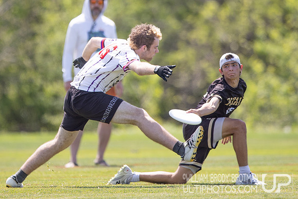 Day 2 at the 2026 USAU D-III College Championships