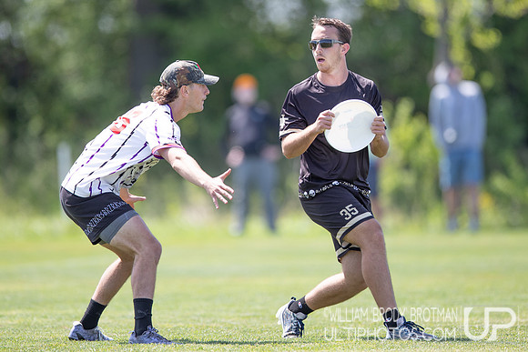 Day 2 at the 2026 USAU D-III College Championships
